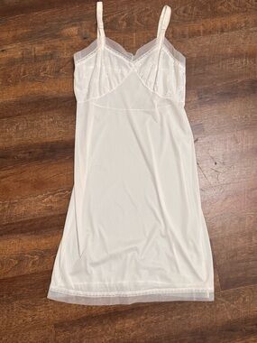 Vintage Philmaid White Lace Nylon Full Slip 36 Cottagecore 1960’s&70’s Nightgown